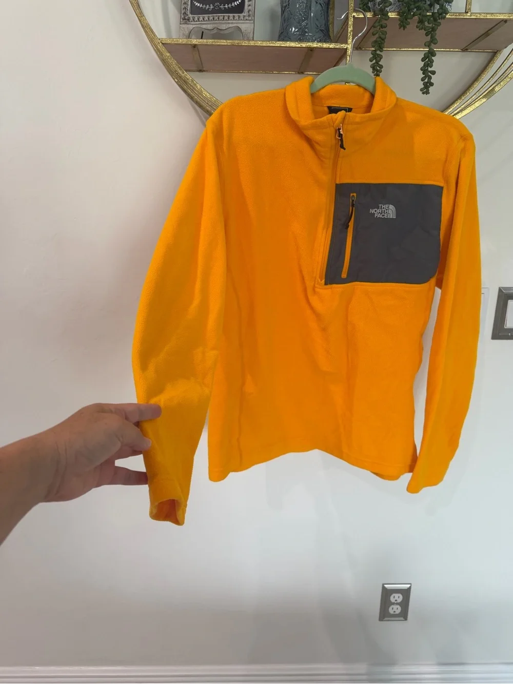The North Face Men's Yello 1/2-Zip Fleece Pullover
